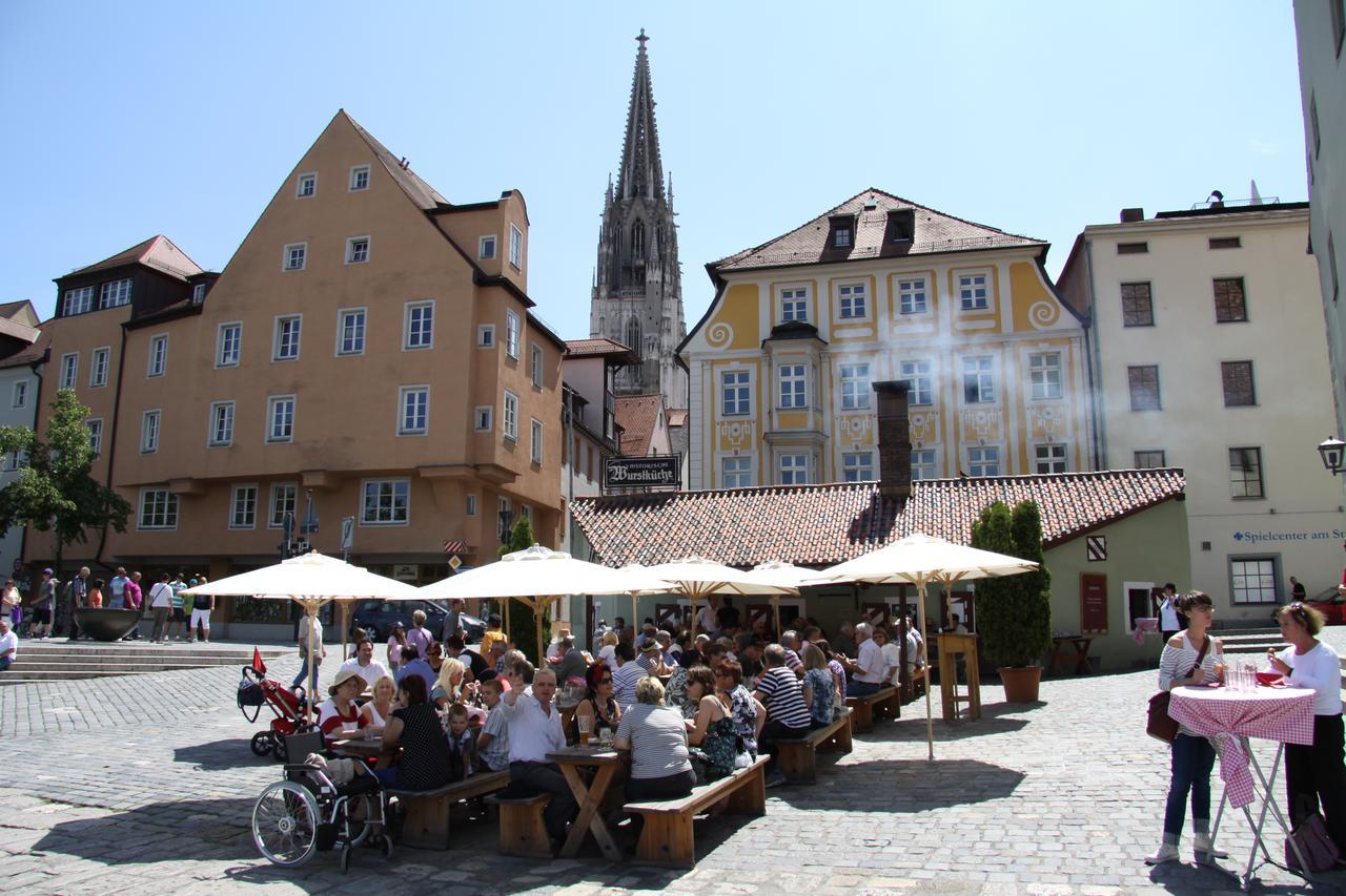 Hotel Am Peterstor Regensburg Ngoại thất bức ảnh